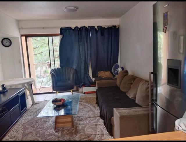 2 BEDROOM APARTMENT FOR SALE IN FERNDALE